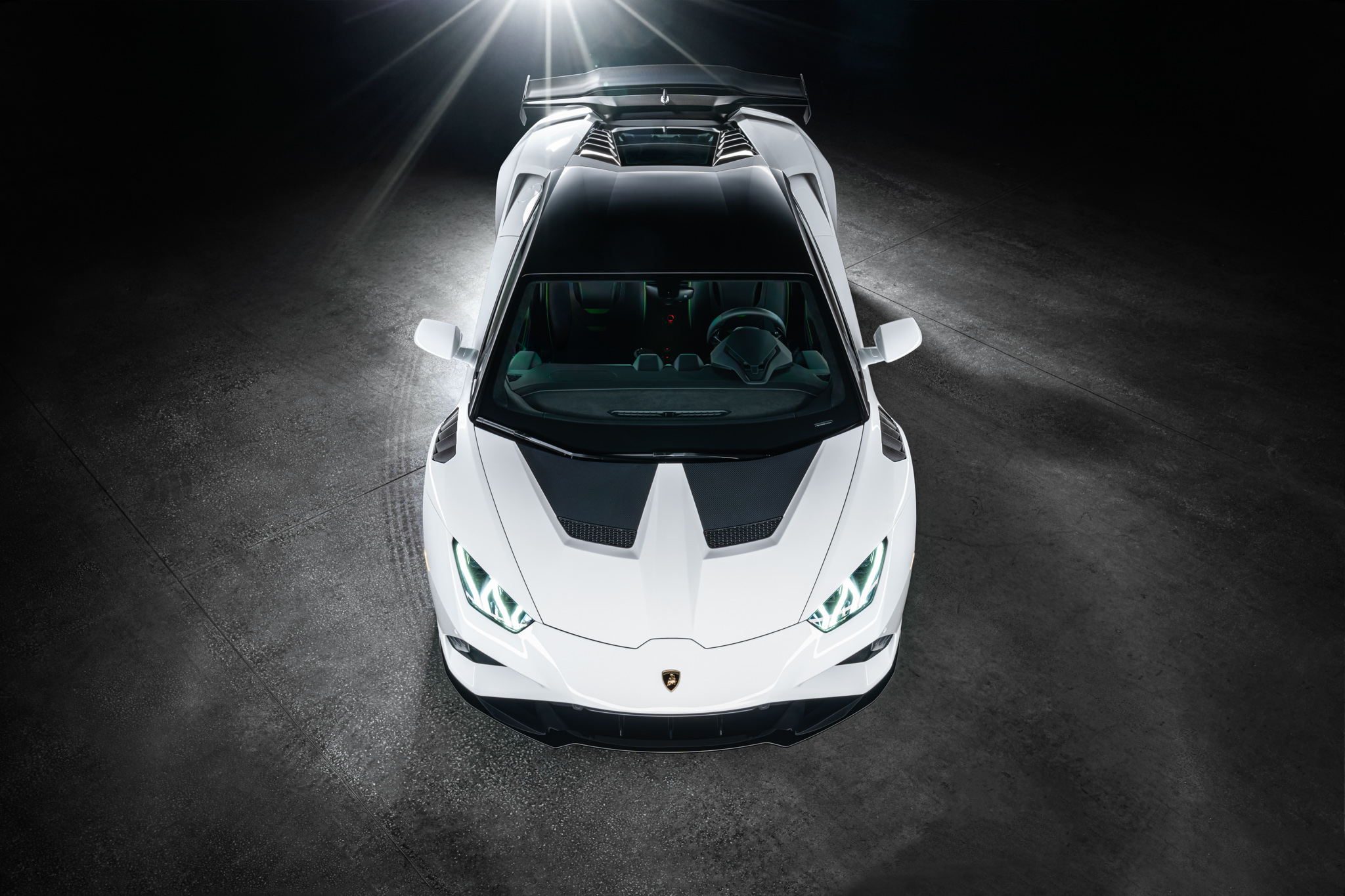 Lamborghini_Huracan_EVO_White_Vorsteiner-2.JPG